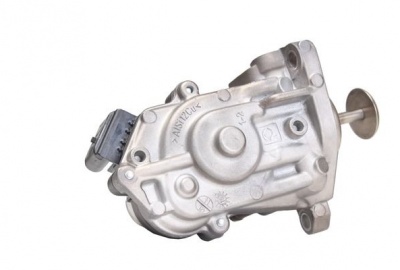 EG00230  114 d  /  116 d  /  118 d  /  120 d  /  125 d  /  218 d  /  220 d  /  316 d  /  318 d  /  320 d  /  325 d  /  1.6 D-4D  /  2.0 D-4D 