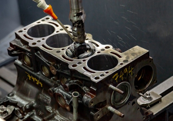 Honanje bloka motora