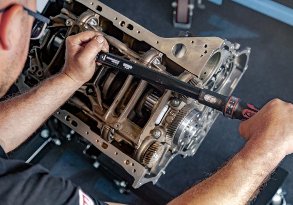 Sastavljanje polumotora i motora